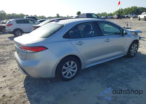 2021 Toyota Corolla Le z USA, uszkodzony, nr VIN 5YFEPMAE4MP248797